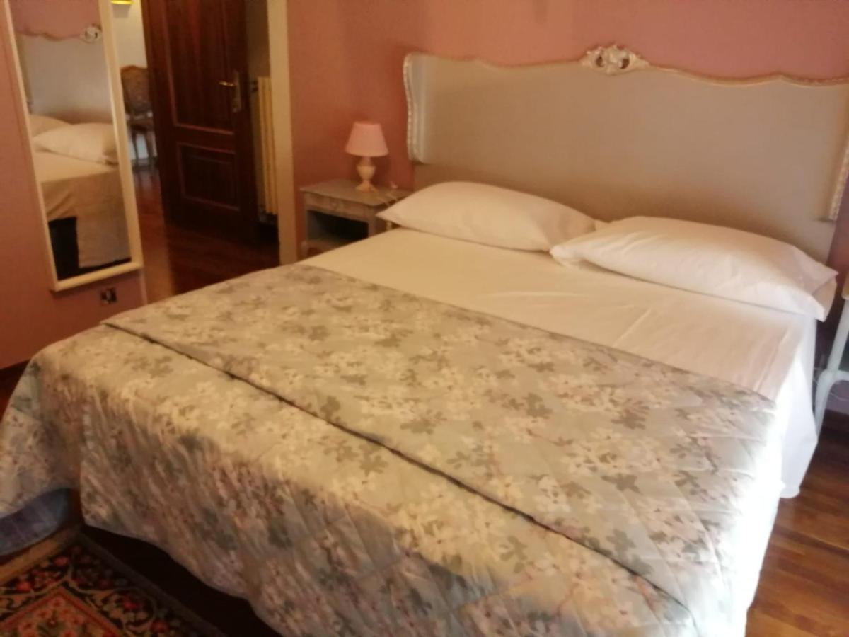 Sopra Le Poste Bed & Breakfast อาเรซโซ ภายนอก รูปภาพ